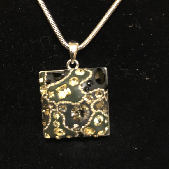 Necklace - Picture 2 of 2